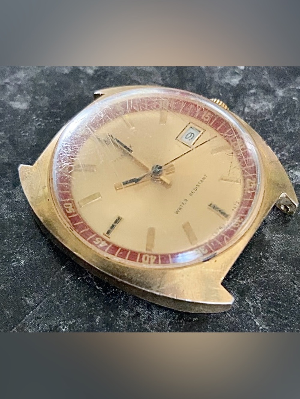 1972 Timex Calendar Watch Red Accent Ring 2572 For Parts - Picture 5 of 5